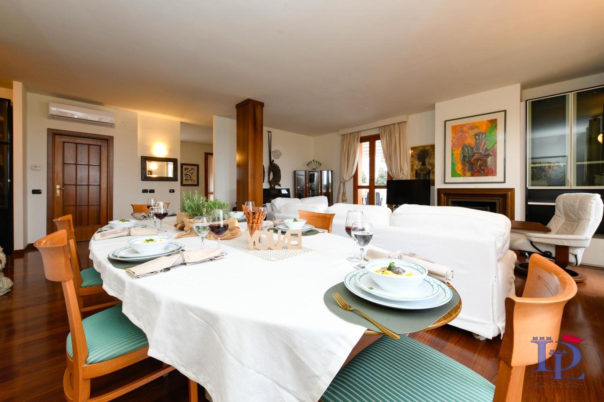 Desenzanoloft Official Partner Marriott Homes & Villas - Gardastar La Stella Del Lago Desenzano del Garda Exterior photo